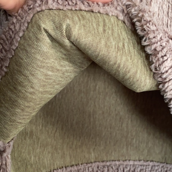 Tan like new Medium True Grit pullover - Picture 4 of 7